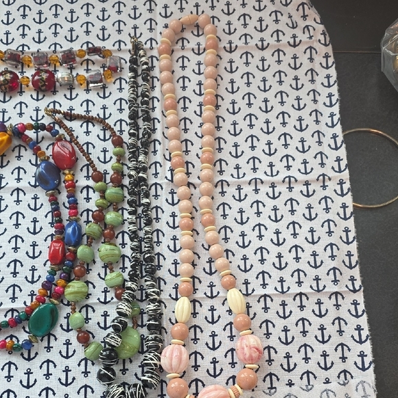 Colorful Beaded Necklace Set - Picture 5 of 7